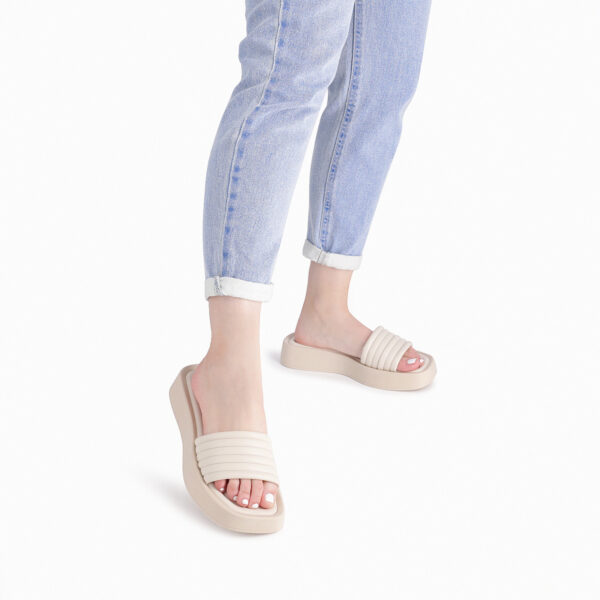 PICCADILLY MULES SHOES-07 223057 07 OF.WHIT PIC